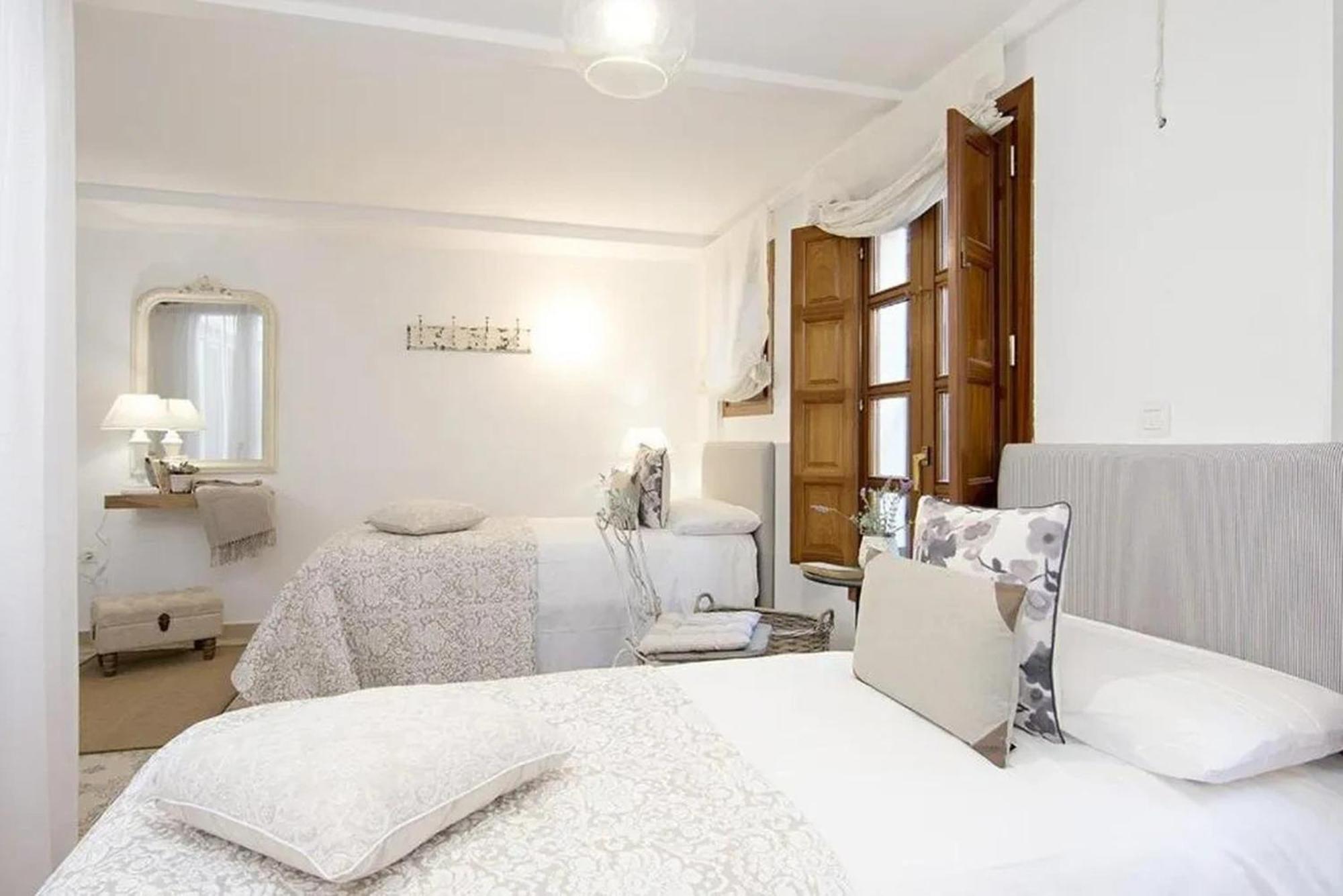 Apartamentos La Tona Puerta Elvira Centro Ciudad Granada Buitenkant foto